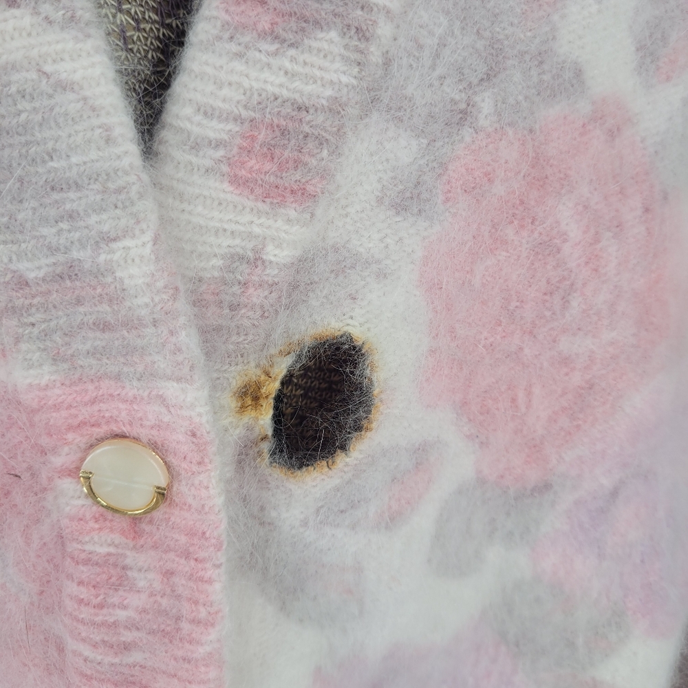 Free in bundle Vintage 80's pink floral angora button down cardigan - Picture 9 of 9